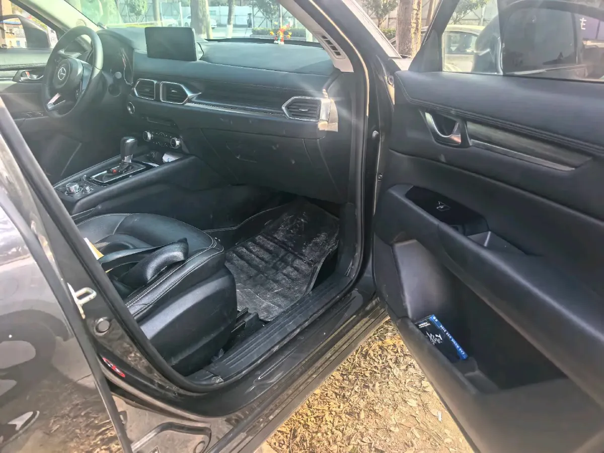 2022 MAXUS XinTu V90 2.0T 150HP L4 6AT,autocango,china used car exporter,china ev exporter,chinese used car exporter,chinese used ev exporter