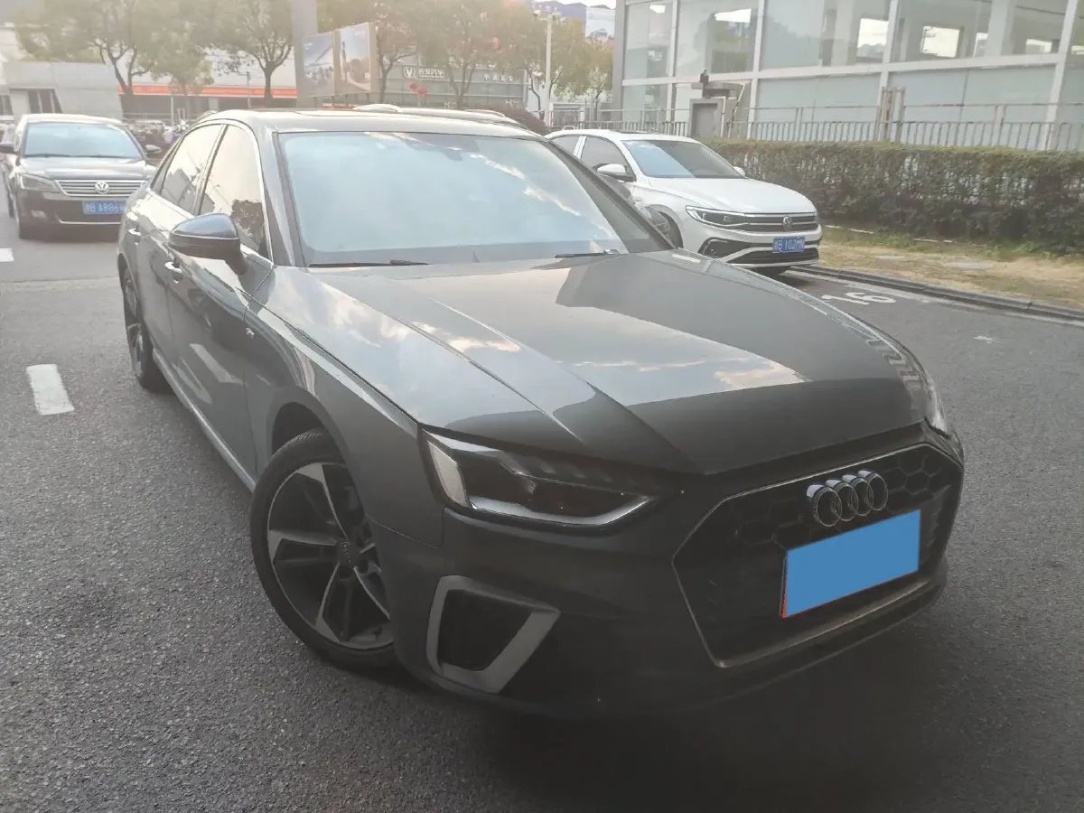 2020 Audi A4L 2.0T 150HP L4 7DCT,autocango,china used car exporter,china ev exporter,chinese used car exporter,chinese used ev exporter