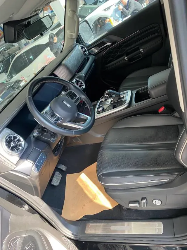 2021 Tank 300 2.0T 227HP L4 8AT,autocango,china used car exporter,china ev exporter,chinese used car exporter,chinese used ev exporter