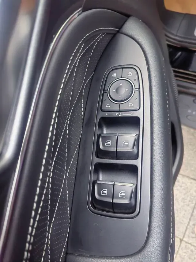 2021 Tank 300 2.0T 227HP L4 8AT,autocango,china used car exporter,china ev exporter,chinese used car exporter,chinese used ev exporter