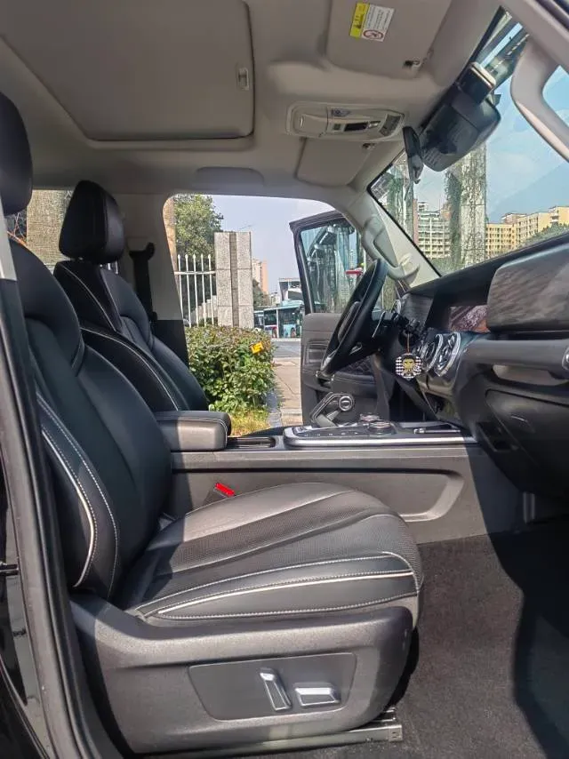 2021 Tank 300 2.0T 227HP L4 8AT,autocango,china used car exporter,china ev exporter,chinese used car exporter,chinese used ev exporter