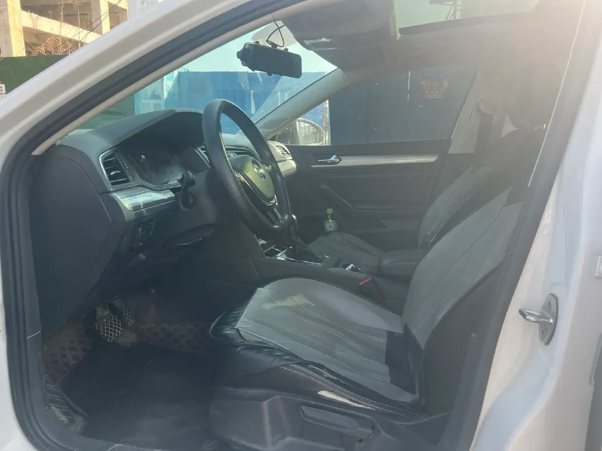 2019 Volkswagen T-Cross 1.4T 150HP L4 7DCT,autocango,china used car exporter,china ev exporter,chinese used car exporter,chinese used ev exporter