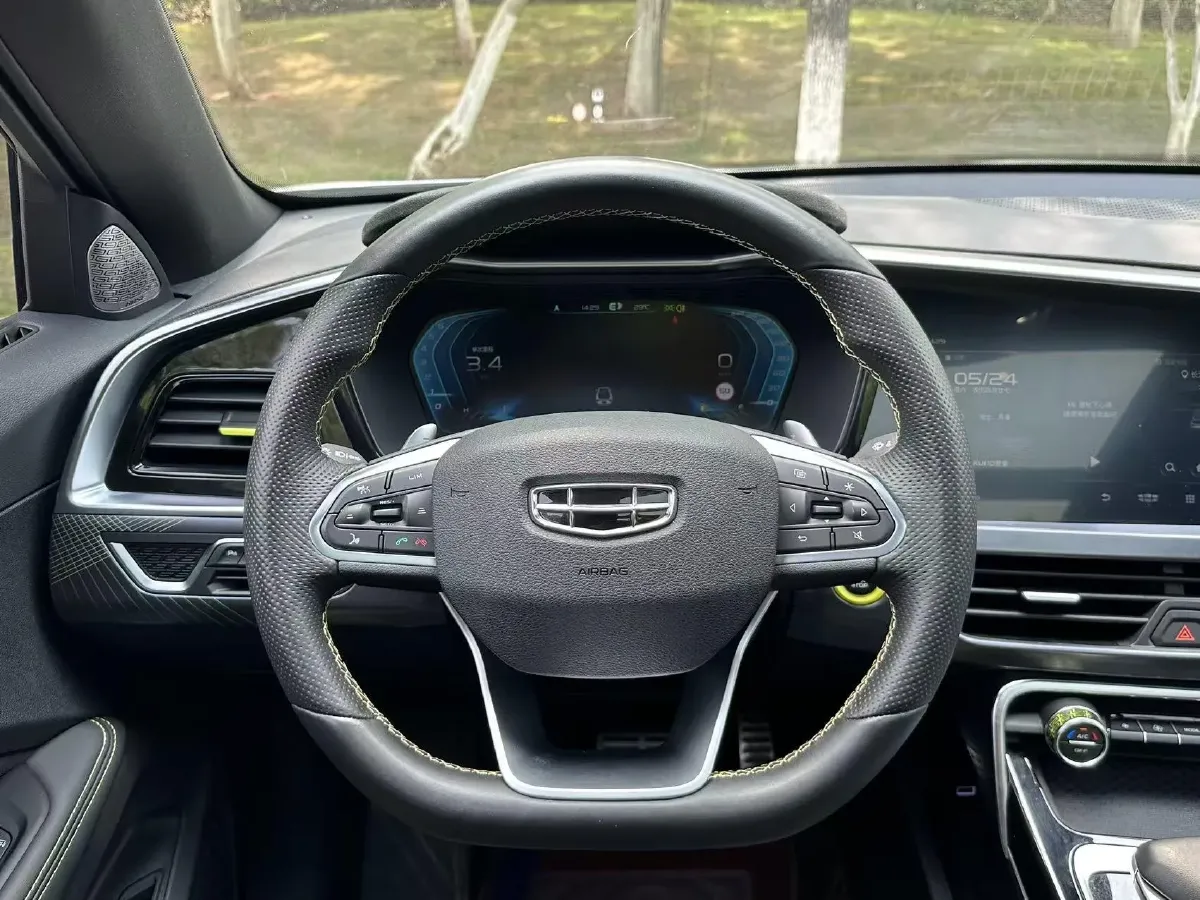 2021 Geely Tugella 2.0T 238HP L4 8AT,autocango,china used car exporter,china ev exporter,chinese used car exporter,chinese used ev exporter