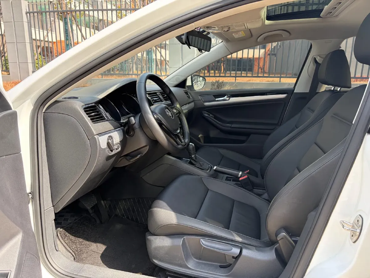 2018 Volkswagen Sagitar 1.2T 110HP L4 7DCT,autocango,china used car exporter,china ev exporter,chinese used car exporter,chinese used ev exporter