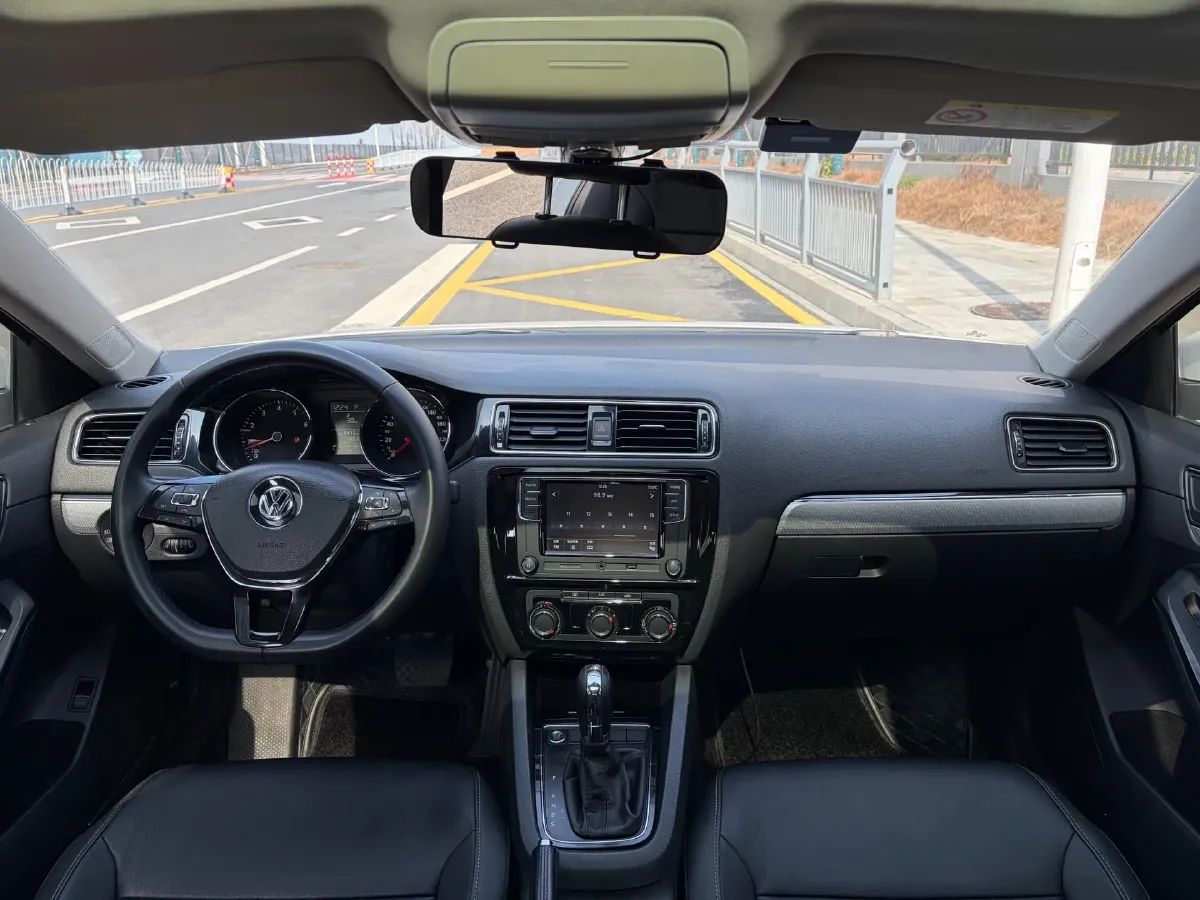 2018 Volkswagen Sagitar 1.2T 110HP L4 7DCT,autocango,china used car exporter,china ev exporter,chinese used car exporter,chinese used ev exporter