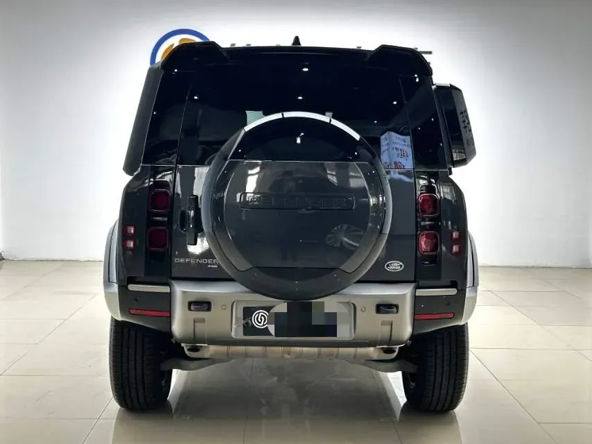 2023 Land Rover Defender 3.0T 400HP L6 8AT,autocango,china used car exporter,china ev exporter,chinese used car exporter,chinese used ev exporter