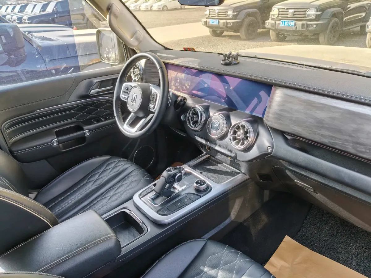 2023 Tank 300 2.0T 227HP L4 8AT,autocango,china used car exporter,china ev exporter,chinese used car exporter,chinese used ev exporter