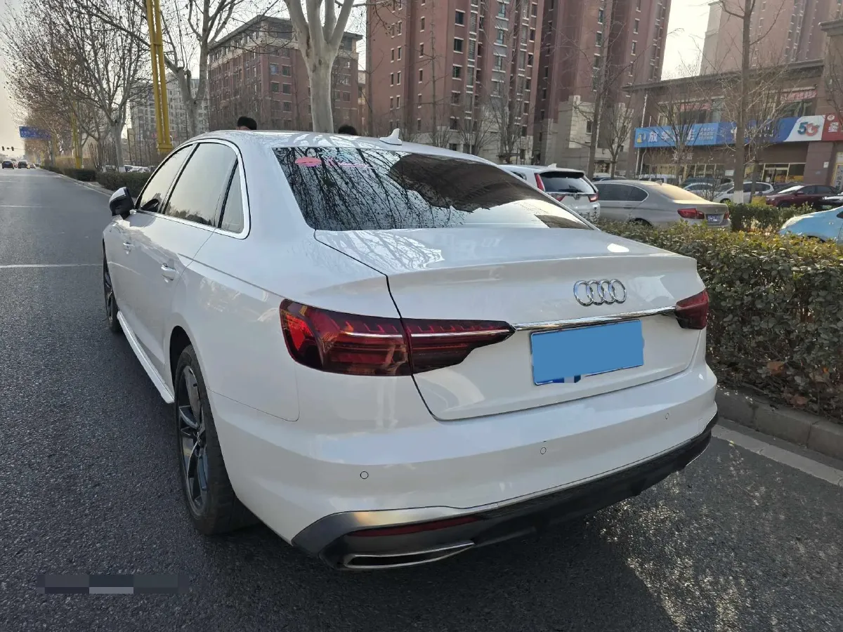 2020 Audi A4L 2.0T 190HP L4 7DCT,autocango,china used car exporter,china ev exporter,chinese used car exporter,chinese used ev exporter