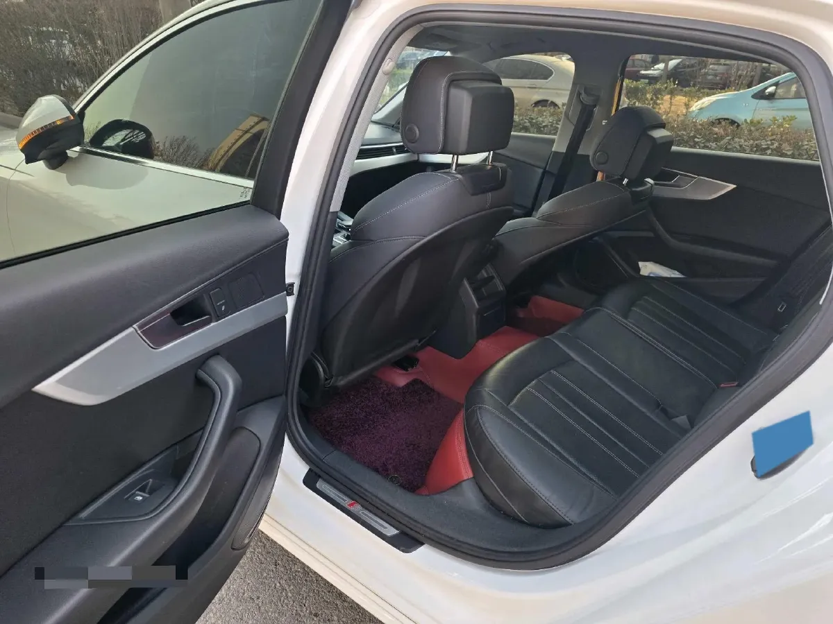 2020 Audi A4L 2.0T 190HP L4 7DCT,autocango,china used car exporter,china ev exporter,chinese used car exporter,chinese used ev exporter