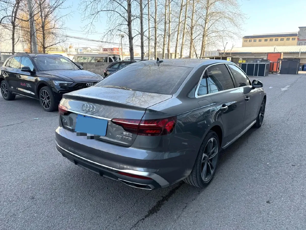 2022 Audi A4L 2.0T 150HP L4 7DCT,autocango,china used car exporter,china ev exporter,chinese used car exporter,chinese used ev exporter