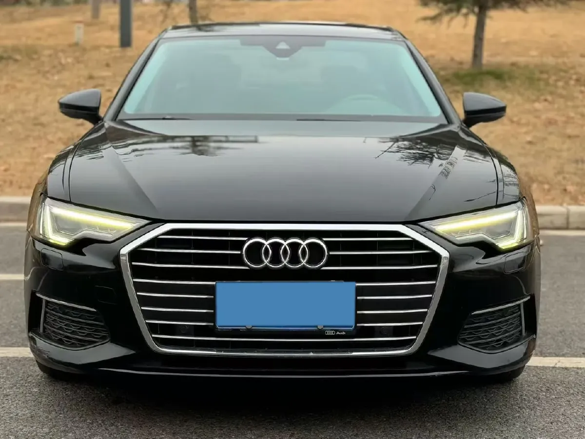 2019 Mercedes-Benz E Class 1.5T 184HP L4 9AT,autocango,china used car exporter,china ev exporter,chinese used car exporter,chinese used ev exporter