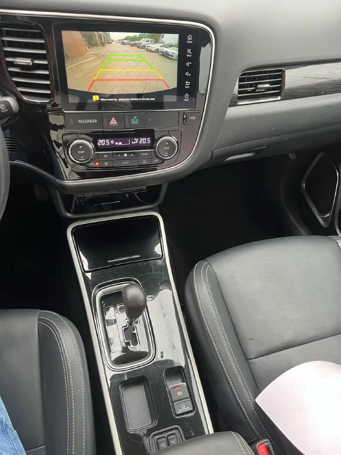 2020 Mitsubishi Outlander 2.0L 166HP L4 CVT,autocango,china used car exporter,china ev exporter,chinese used car exporter,chinese used ev exporter