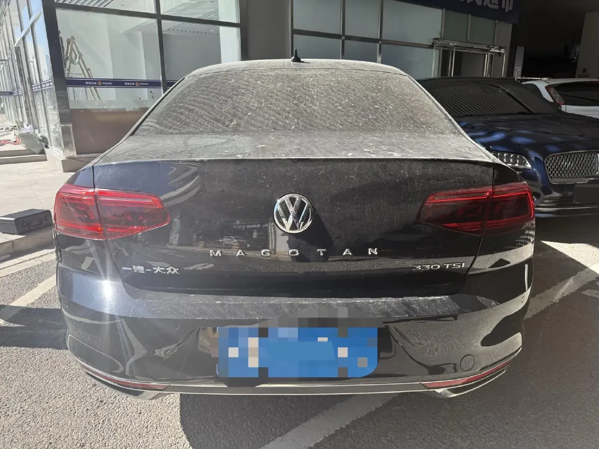 2020 Volkswagen Magotan 2.0T 186HP L4 7DCT,autocango,china used car exporter,china ev exporter,chinese used car exporter,chinese used ev exporter