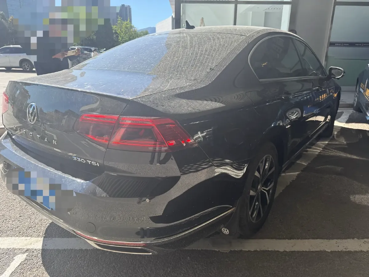 2020 Volkswagen Magotan 2.0T 186HP L4 7DCT,autocango,china used car exporter,china ev exporter,chinese used car exporter,chinese used ev exporter