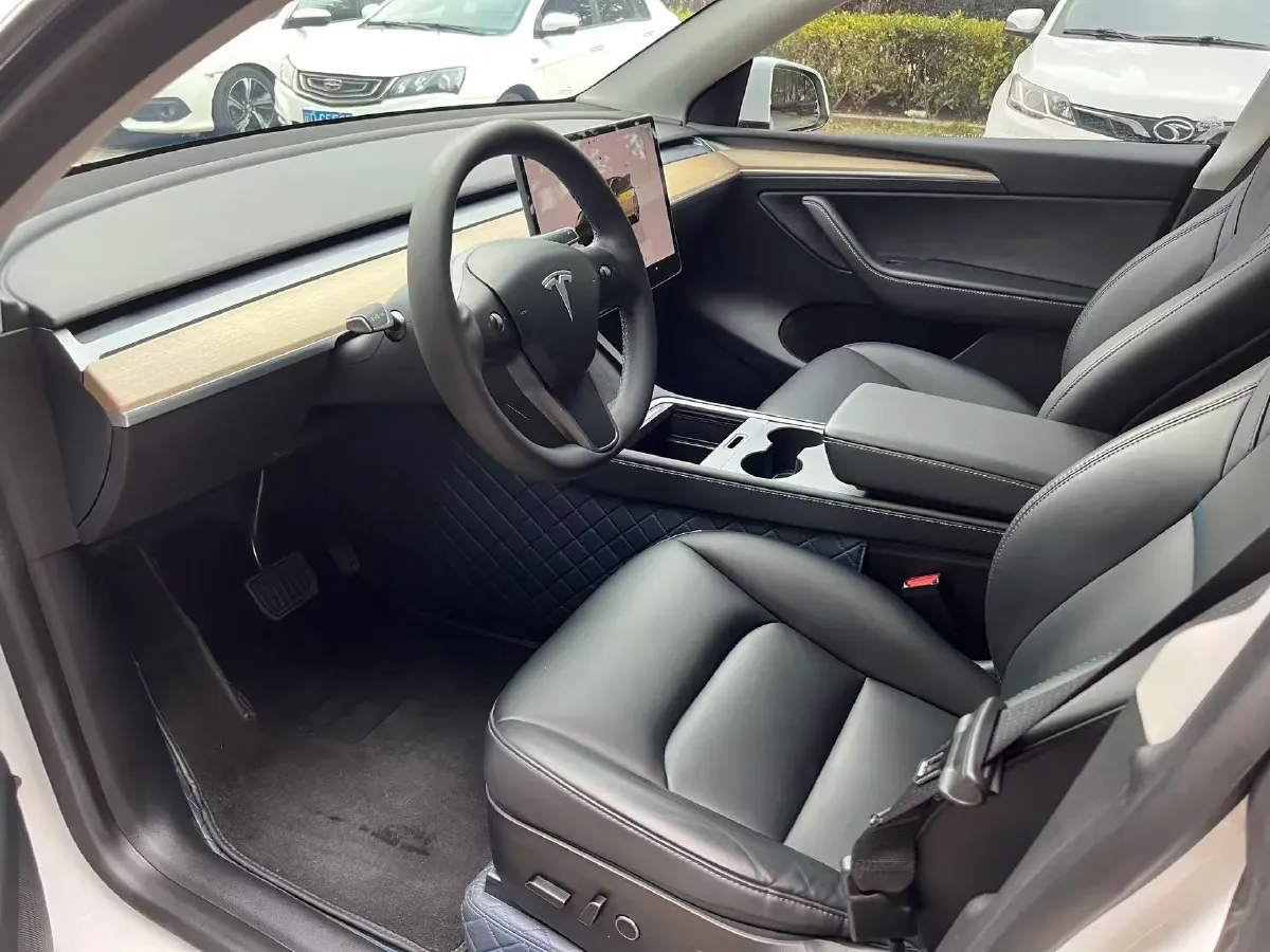 2022 Tesla Model Y BEV 60KWH,autocango,china used car exporter,china ev exporter,chinese used car exporter,chinese used ev exporter