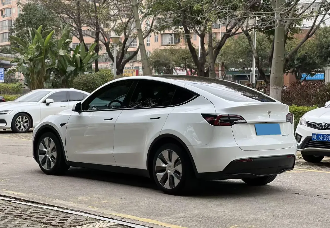 2022 Tesla Model Y BEV 60KWH,autocango,china used car exporter,china ev exporter,chinese used car exporter,chinese used ev exporter
