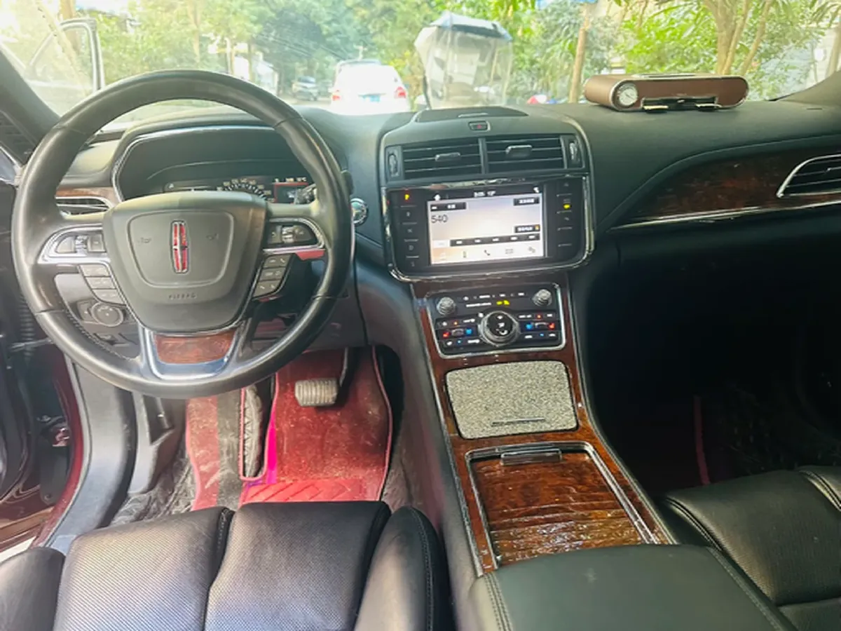 2019 Lincoln Continental 2.0T 261HP L4 6AT,autocango,china used car exporter,china ev exporter,chinese used car exporter,chinese used ev exporter