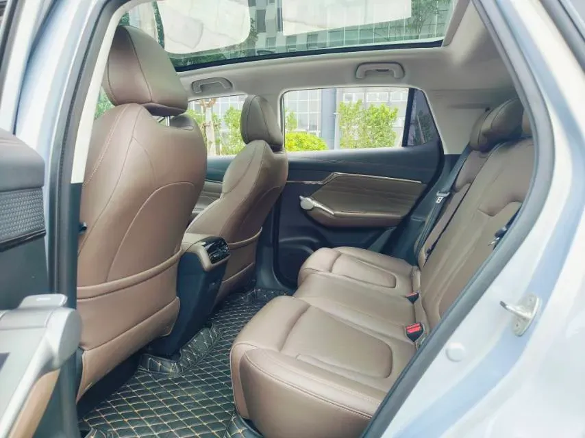 2024 GAC Trumpchi GS4 1.5T 177HP L4 7DCT,autocango,china used car exporter,china ev exporter,chinese used car exporter,chinese used ev exporter