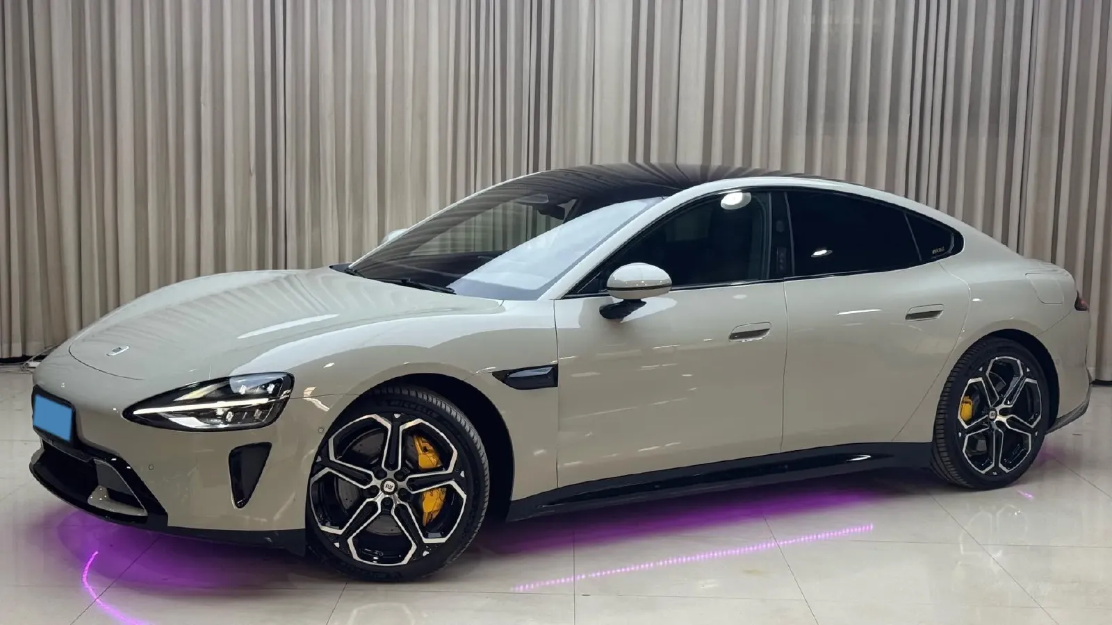 2024 MI SU7 BEV 73.6KWH,autocango,china used car exporter,china ev exporter,chinese used car exporter,chinese used ev exporter