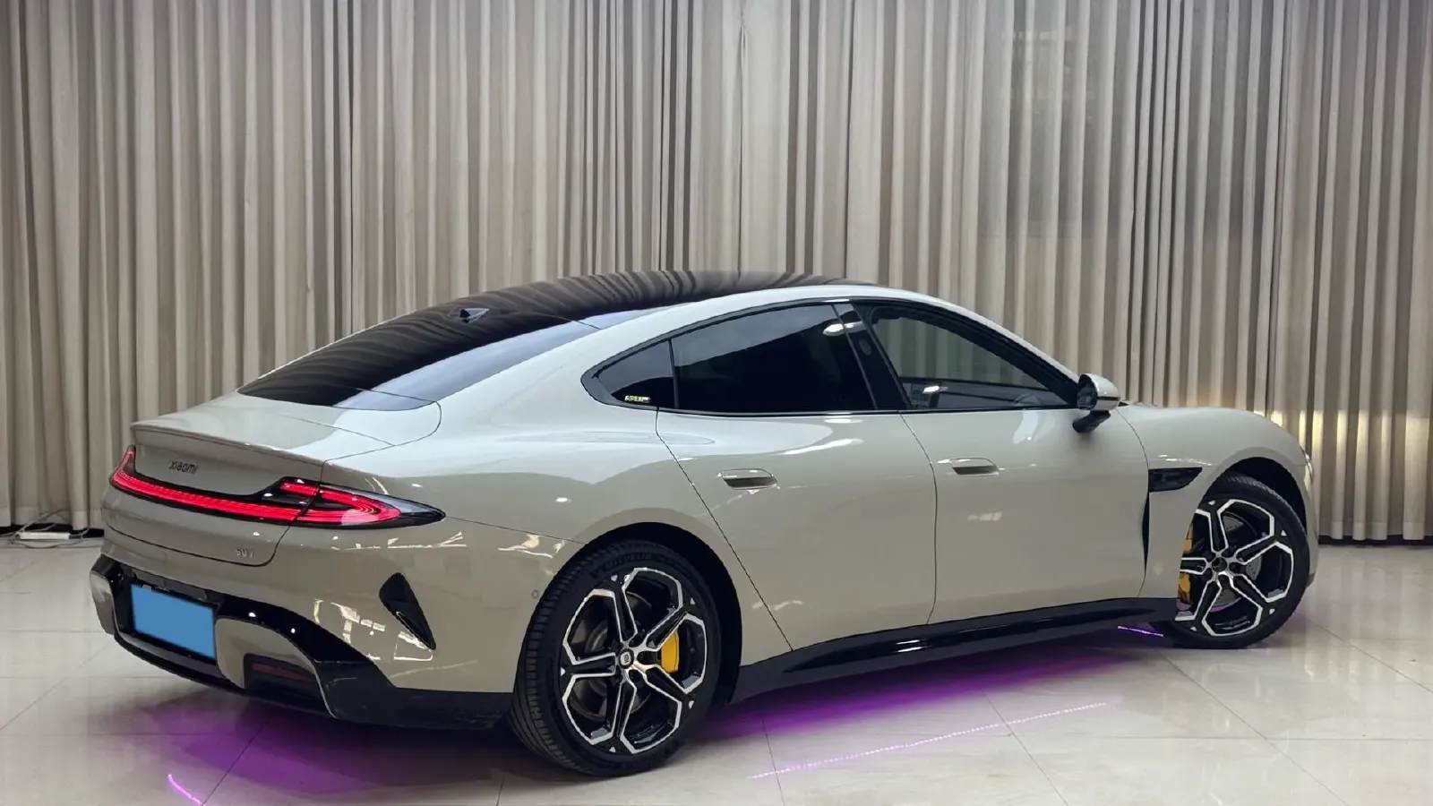 2024 MI SU7 BEV 73.6KWH,autocango,china used car exporter,china ev exporter,chinese used car exporter,chinese used ev exporter