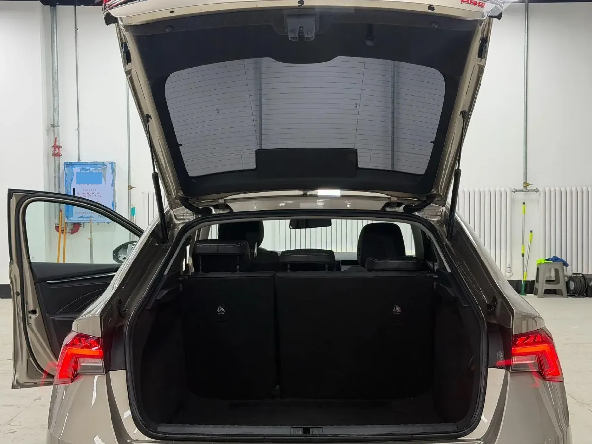 2022 Skoda Octavia 1.4T 150HP L4 7DCT,autocango,china used car exporter,china ev exporter,chinese used car exporter,chinese used ev exporter