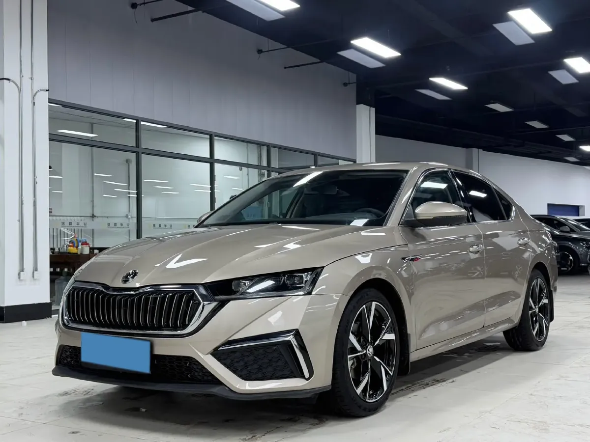 2022 Skoda Octavia 1.4T 150HP L4 7DCT,autocango,china used car exporter,china ev exporter,chinese used car exporter,chinese used ev exporter