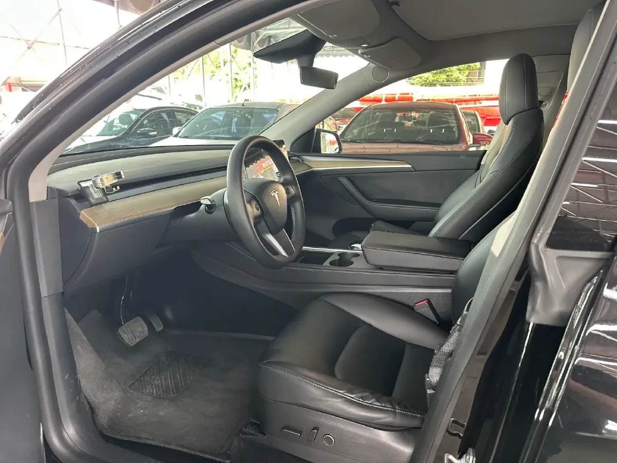 2021 Tesla Model Y BEV 60KWH,autocango,china used car exporter,china ev exporter,chinese used car exporter,chinese used ev exporter