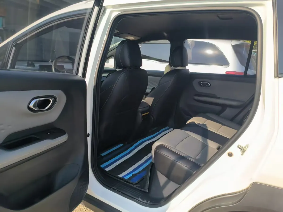 2022 Geely Okavango 1.8T 184HP L4 7DCT,autocango,china used car exporter,china ev exporter,chinese used car exporter,chinese used ev exporter