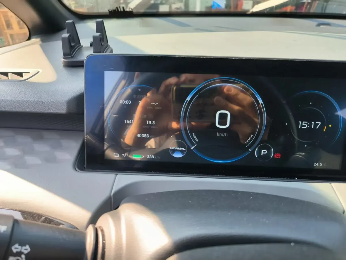 2022 Geely Okavango 1.8T 184HP L4 7DCT,autocango,china used car exporter,china ev exporter,chinese used car exporter,chinese used ev exporter