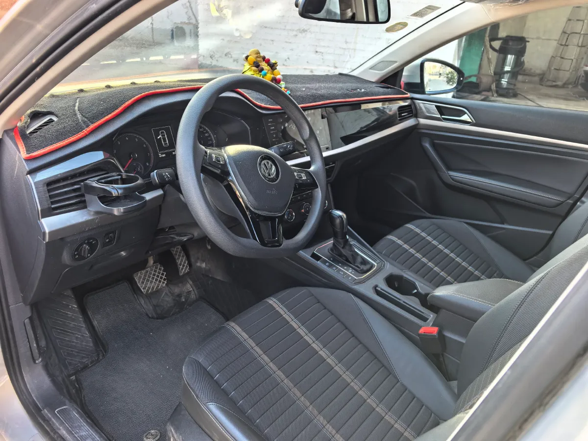 2018 Skoda Karoq 1.4T 150HP L4 7DCT,autocango,china used car exporter,china ev exporter,chinese used car exporter,chinese used ev exporter