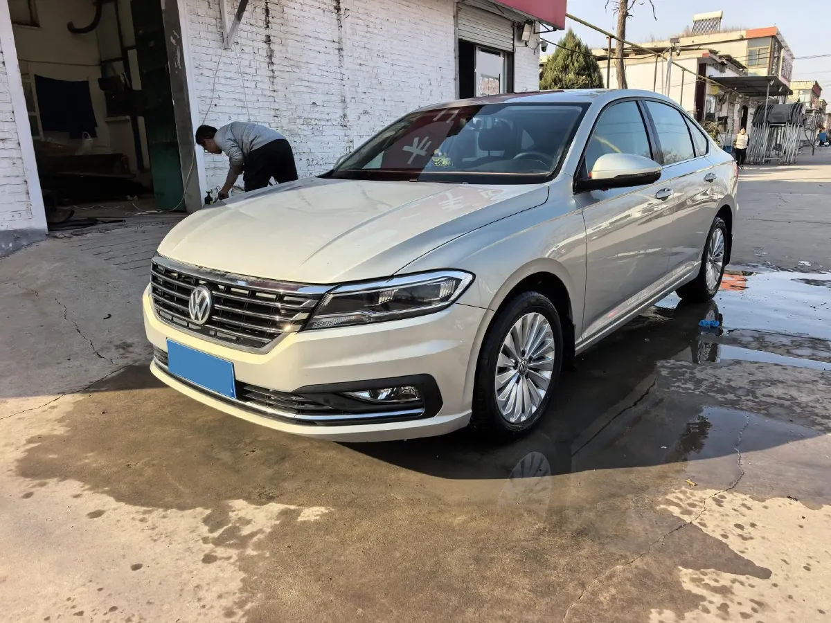 2018 Skoda Karoq 1.4T 150HP L4 7DCT,autocango,china used car exporter,china ev exporter,chinese used car exporter,chinese used ev exporter