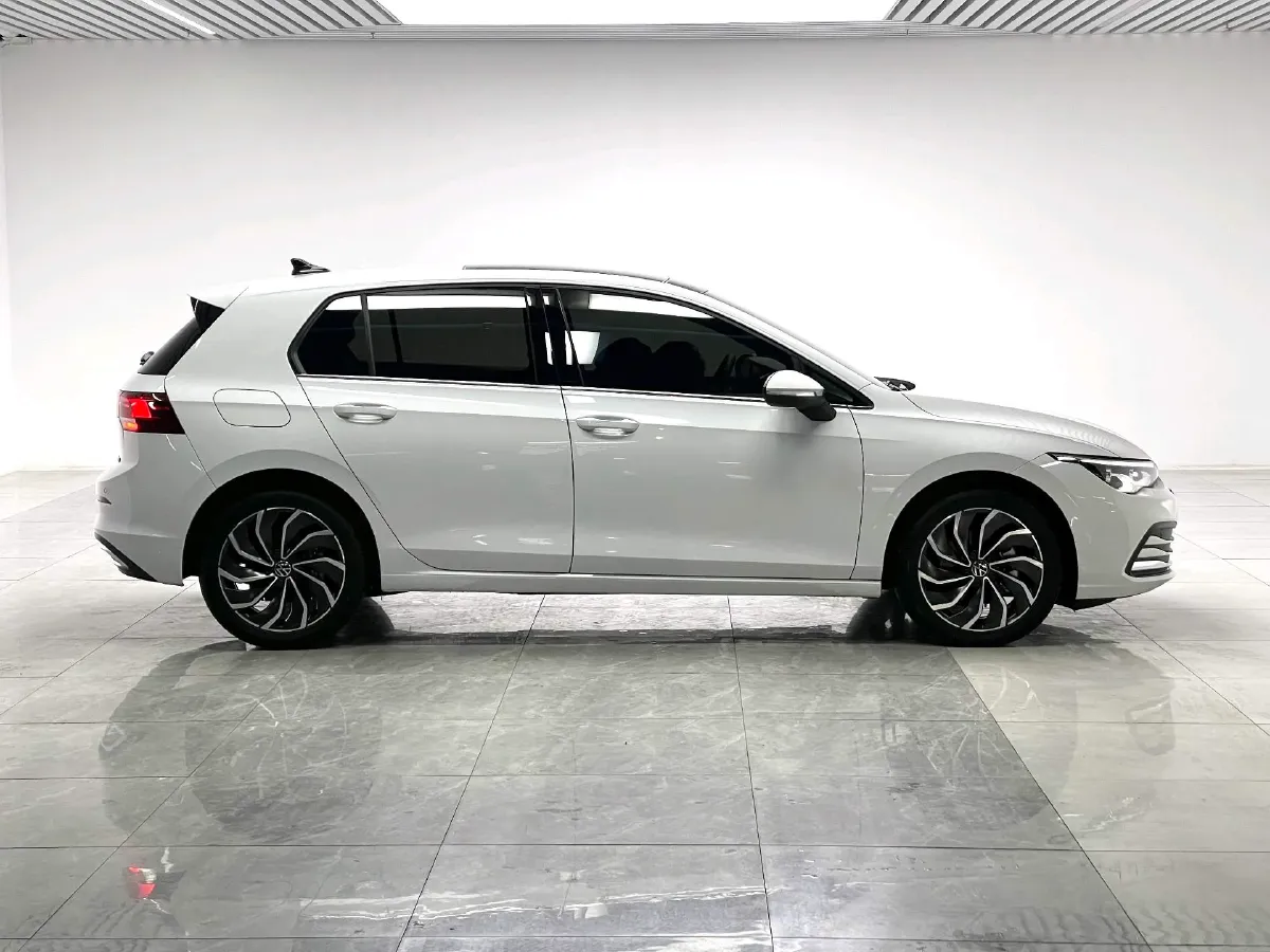 2024 Volkswagen Golf 1.4T 150HP L4 7DCT,autocango,china used car exporter,china ev exporter,chinese used car exporter,chinese used ev exporter