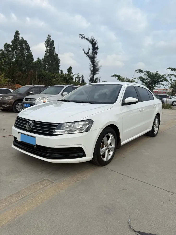 2017 Volkswagen Lavida 1.6L 110HP L4 6AT,autocango,china used car exporter,china ev exporter,chinese used car exporter,chinese used ev exporter