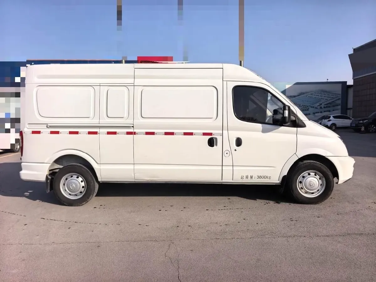 2021 MAXUS XinTu V80 2.0T 139HP L4 6MT,autocango,china used car exporter,china ev exporter,chinese used car exporter,chinese used ev exporter