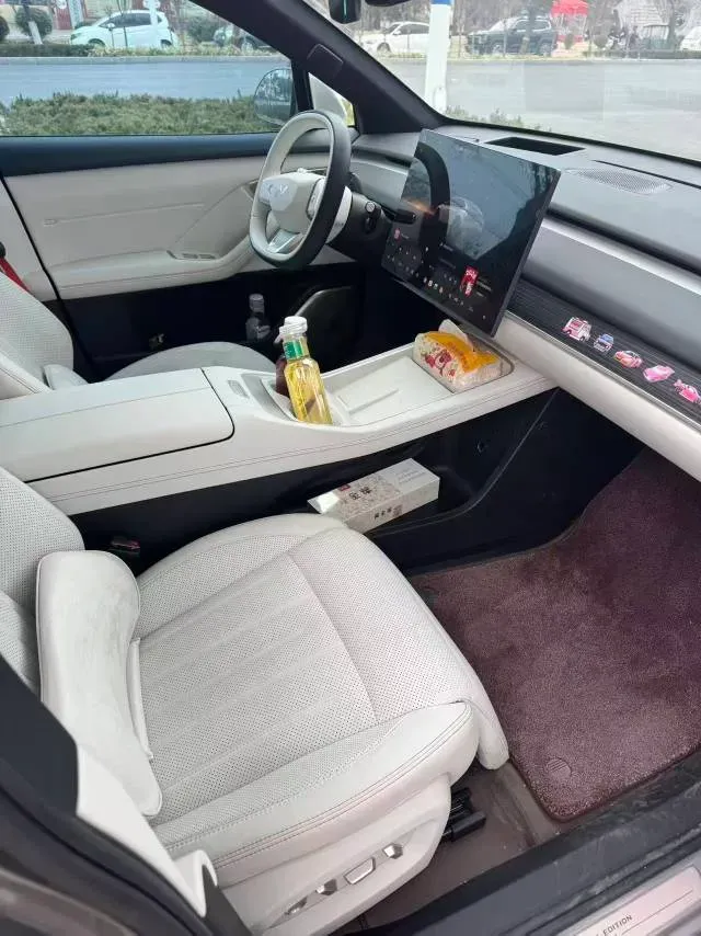 2024 ONVO L60 BEV 60KWH,autocango,china used car exporter,china ev exporter,chinese used car exporter,chinese used ev exporter