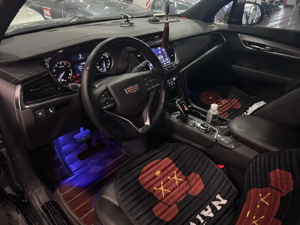 2021 Cadillac XT6 2.0T 237HP L4 9AT,autocango,china used car exporter,china ev exporter,chinese used car exporter,chinese used ev exporter