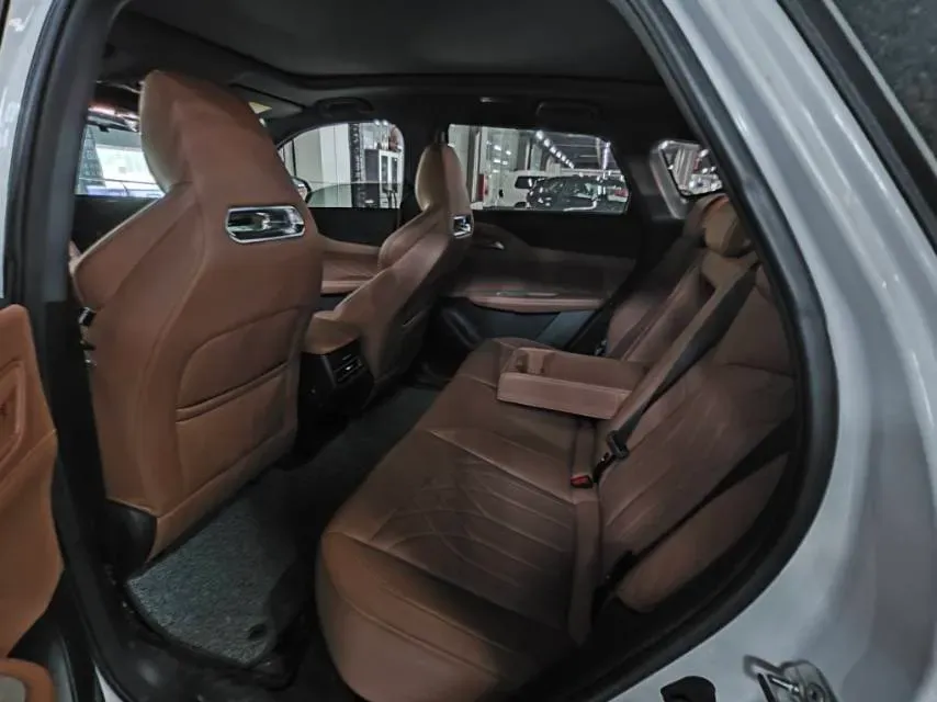 2024 ChangAn UNI-Z 1.5L 98HP L4 E-CVT PHEV 18.4KWH,autocango,china used car exporter,china ev exporter,chinese used car exporter,chinese used ev exporter