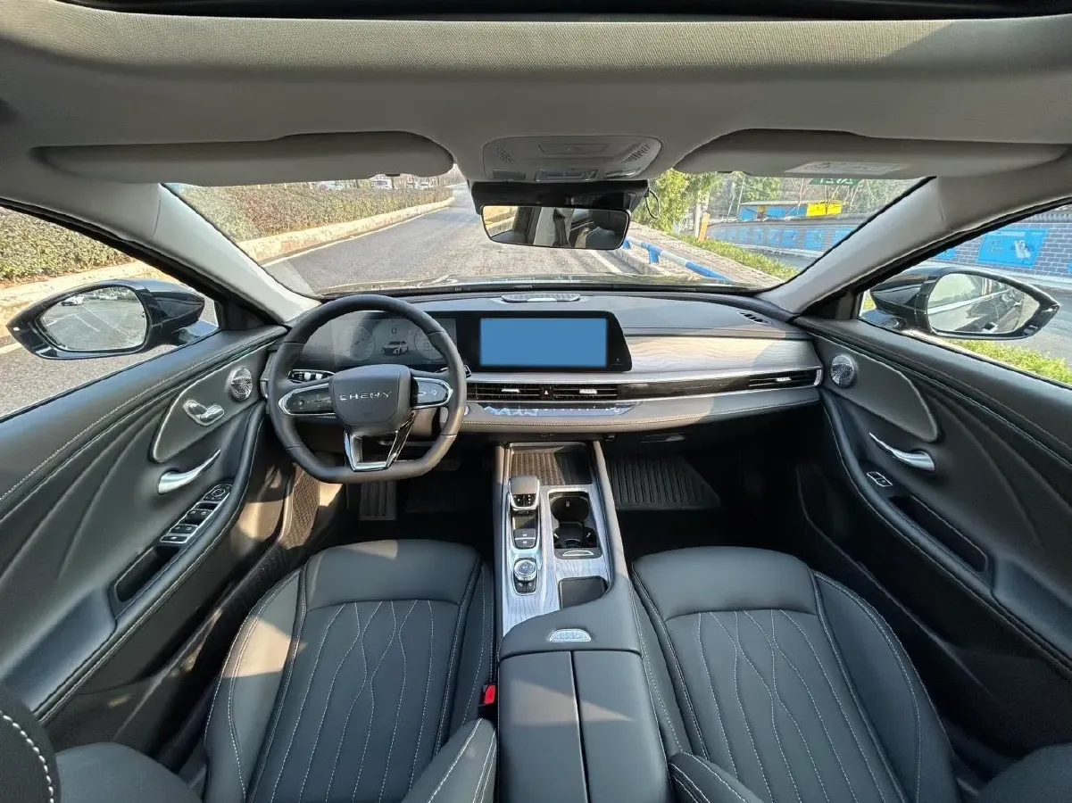 2025 Chery Arrizo 8 1.6T 197HP L4 7DCT,autocango,china used car exporter,china ev exporter,chinese used car exporter,chinese used ev exporter