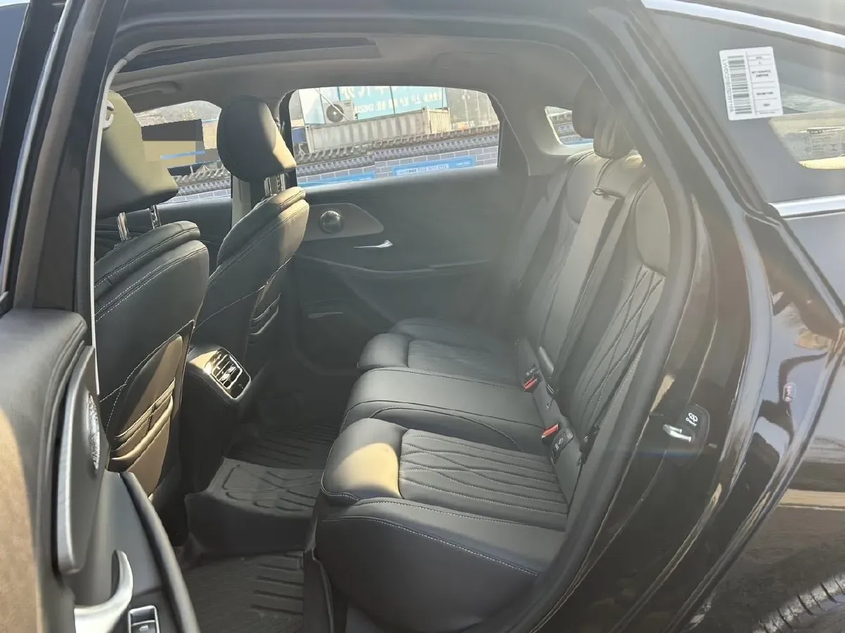 2025 Chery Arrizo 8 1.6T 197HP L4 7DCT,autocango,china used car exporter,china ev exporter,chinese used car exporter,chinese used ev exporter