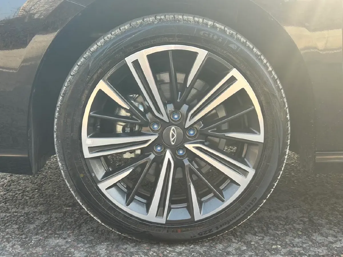 2025 Chery Arrizo 8 1.6T 197HP L4 7DCT,autocango,china used car exporter,china ev exporter,chinese used car exporter,chinese used ev exporter