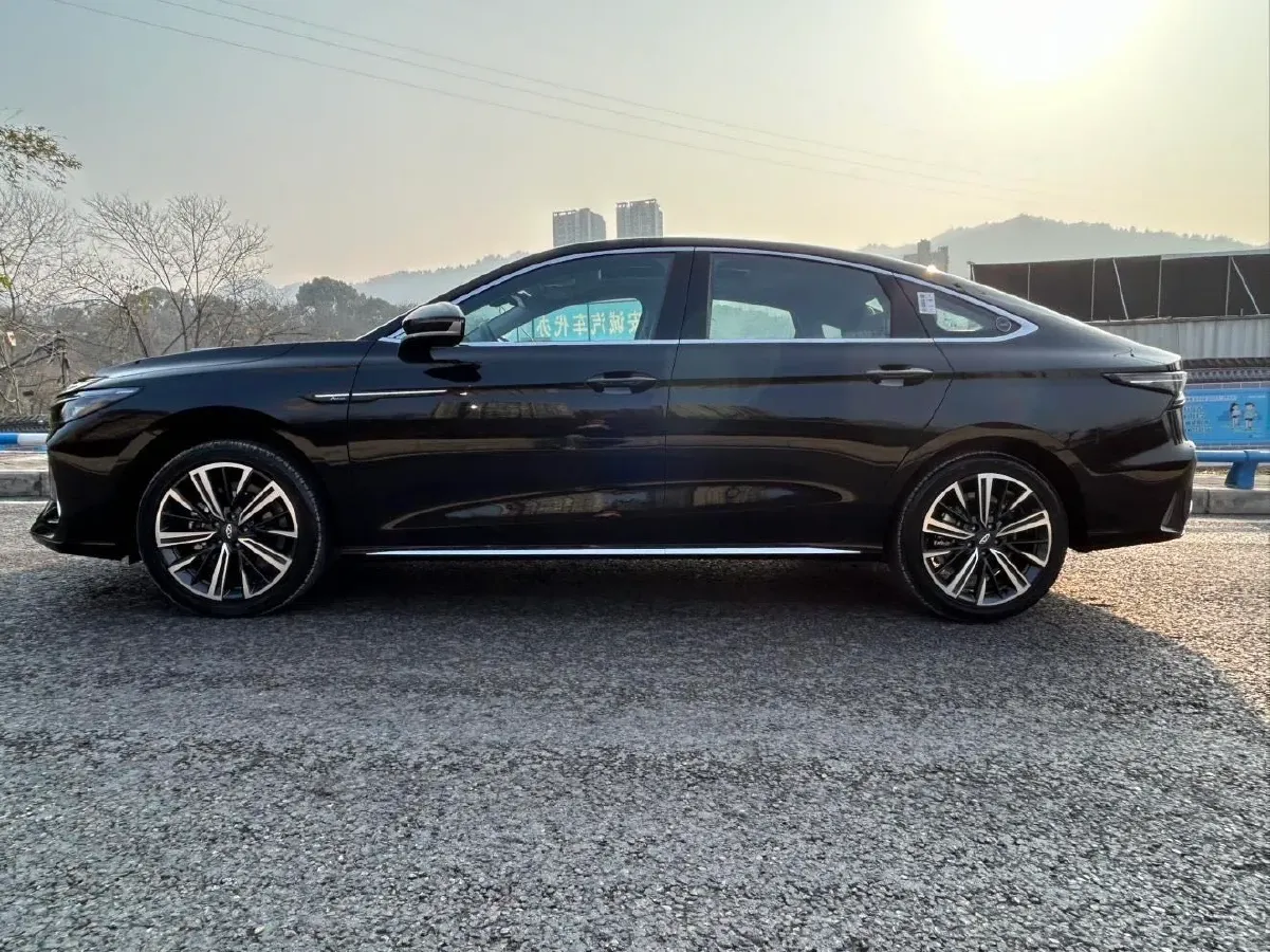 2025 Chery Arrizo 8 1.6T 197HP L4 7DCT,autocango,china used car exporter,china ev exporter,chinese used car exporter,chinese used ev exporter