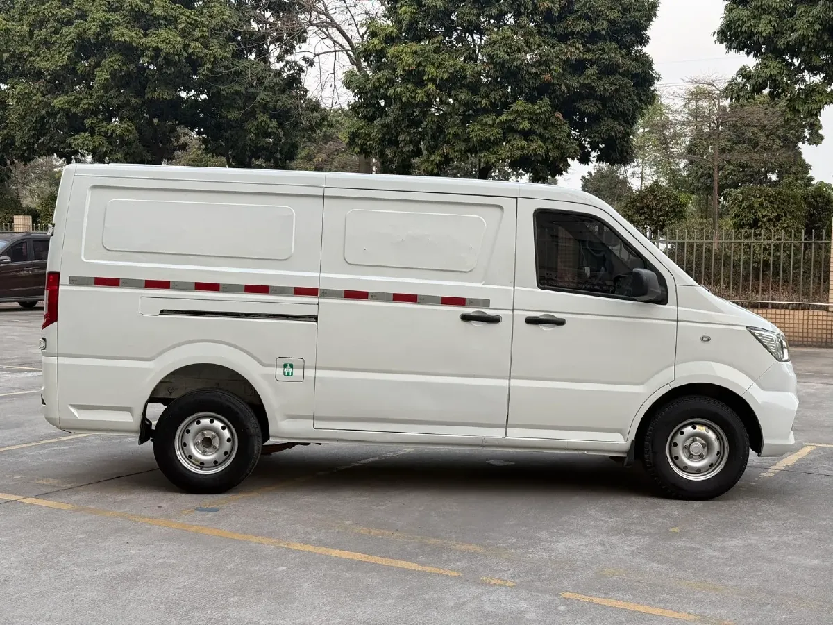 2020 MAXUS XinTu EV90 BEV 72KWH,autocango,china used car exporter,china ev exporter,chinese used car exporter,chinese used ev exporter