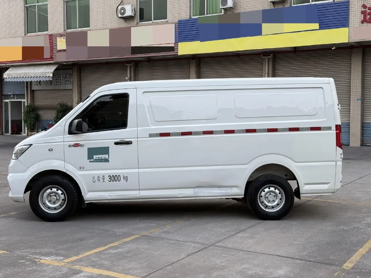 2020 MAXUS XinTu EV90 BEV 72KWH,autocango,china used car exporter,china ev exporter,chinese used car exporter,chinese used ev exporter