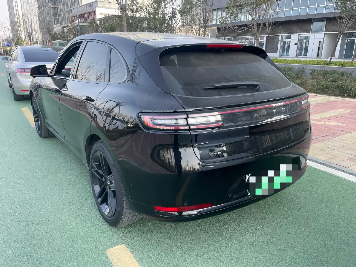2025 AITO AITO M5 1.5T 152HP L4 REEV 42KWH,autocango,china used car exporter,china ev exporter,chinese used car exporter,chinese used ev exporter