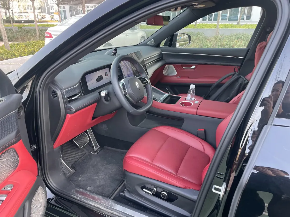 2025 AITO AITO M5 1.5T 152HP L4 REEV 42KWH,autocango,china used car exporter,china ev exporter,chinese used car exporter,chinese used ev exporter