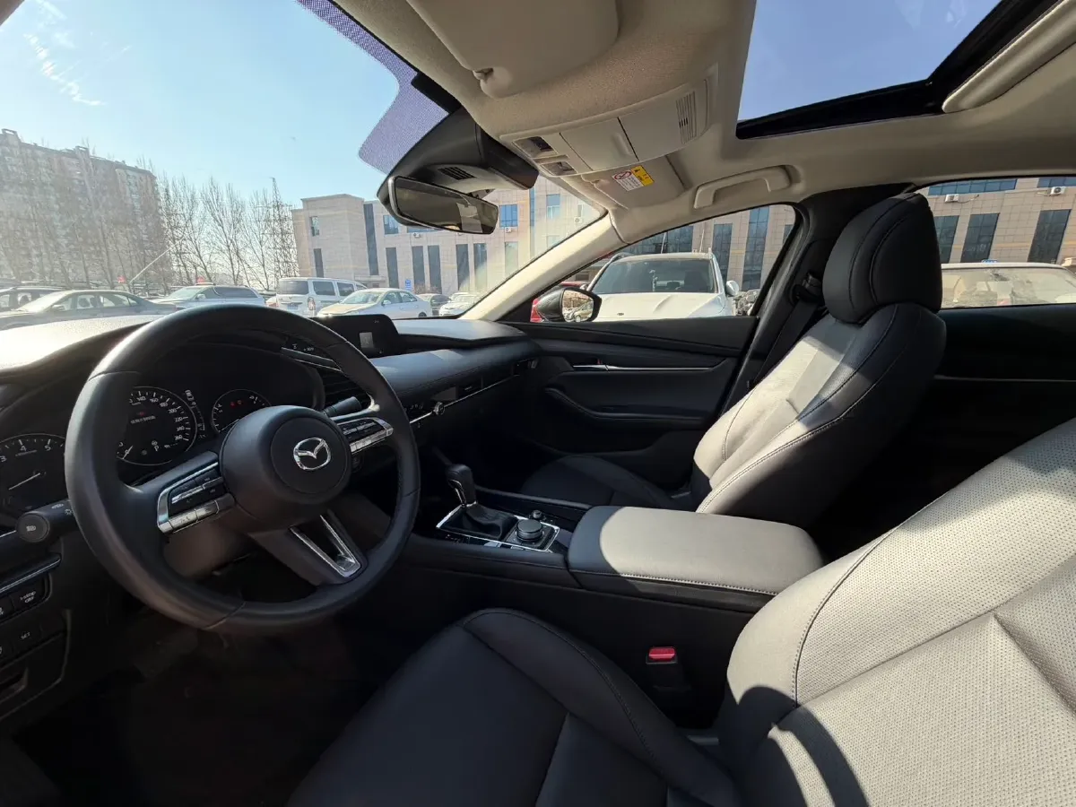 2022 Mazda 3 Axela 2.0L 158HP L4 6AT,autocango,china used car exporter,china ev exporter,chinese used car exporter,chinese used ev exporter