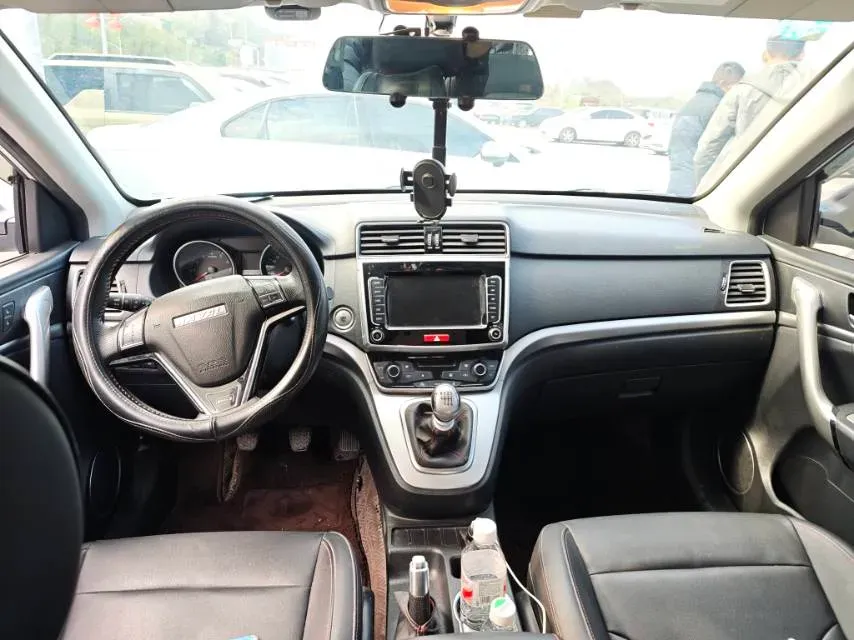 2019 Haval M6 1.5T 150HP L4 7DCT,autocango,china used car exporter,china ev exporter,chinese used car exporter,chinese used ev exporter