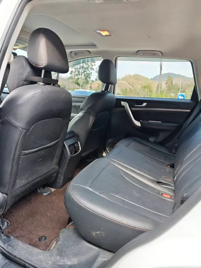 2019 Haval M6 1.5T 150HP L4 7DCT,autocango,china used car exporter,china ev exporter,chinese used car exporter,chinese used ev exporter