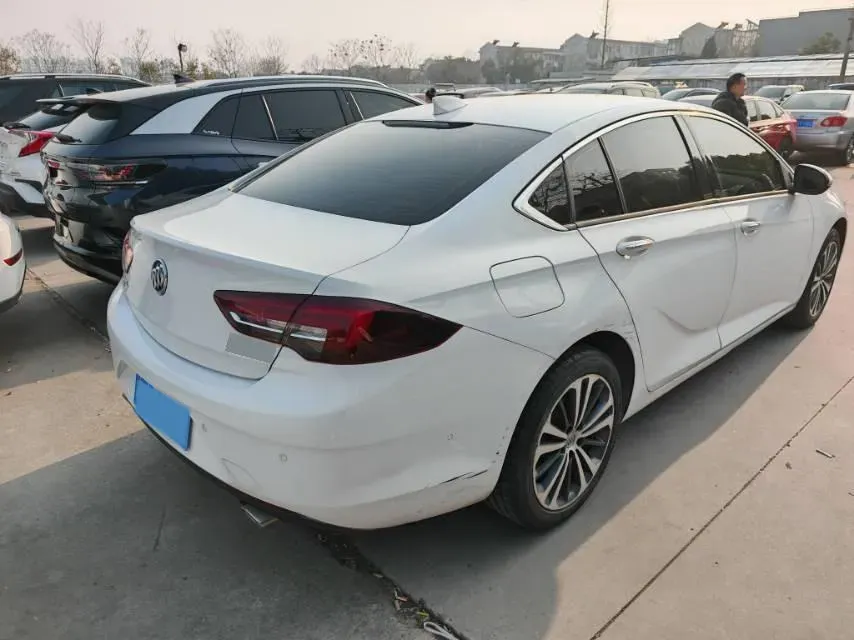 2019 Buick Regal 2.0T 261HP L4 9AT,autocango,china used car exporter,china ev exporter,chinese used car exporter,chinese used ev exporter