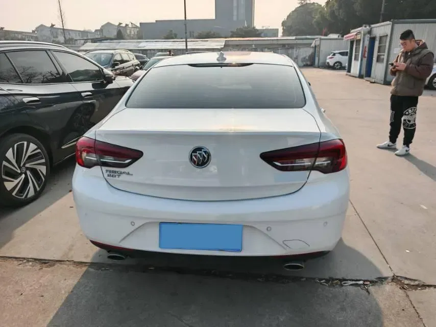 2019 Buick Regal 2.0T 261HP L4 9AT,autocango,china used car exporter,china ev exporter,chinese used car exporter,chinese used ev exporter
